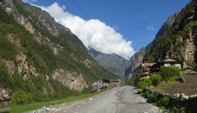 Roads of Manang